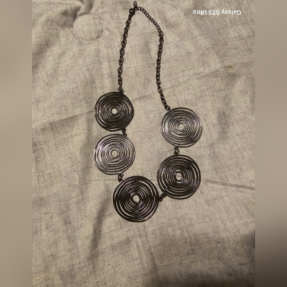 Ladies Necklaces - Picture 5 of 6